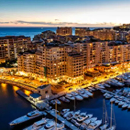 Luxury تورّيفيِخا